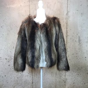 RETRO “MODA” FAUX FUR CROPPED JACKET